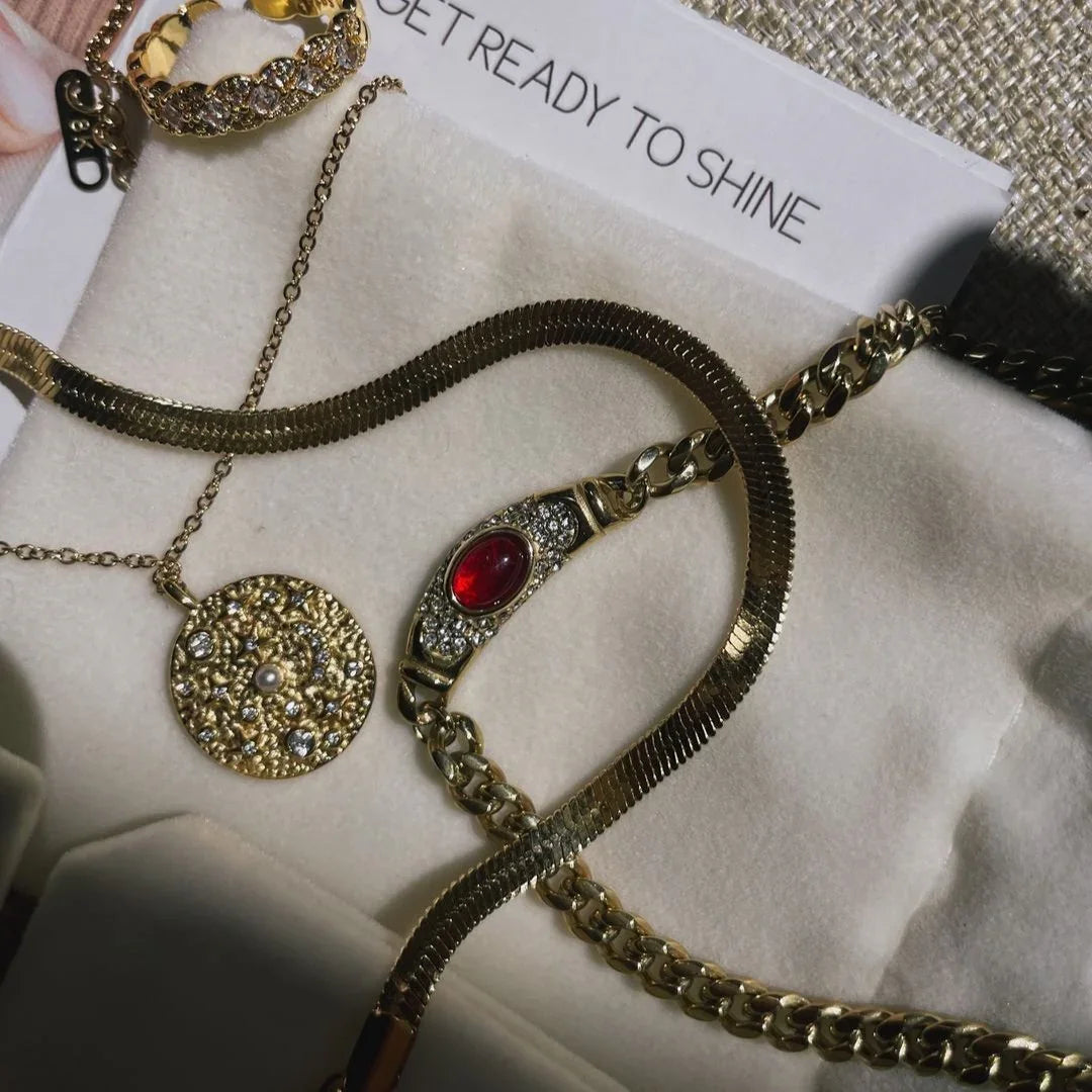 Vintage Isabella Necklace (1+1 FREE)