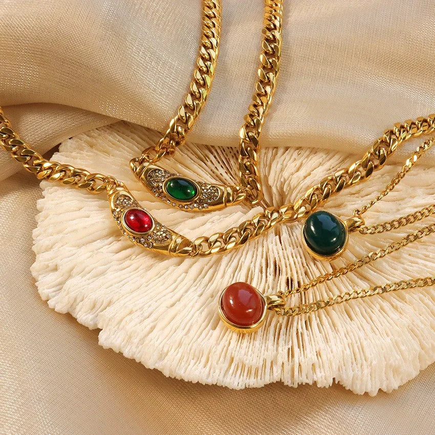 Vintage Isabella Necklace (1+1 FREE)