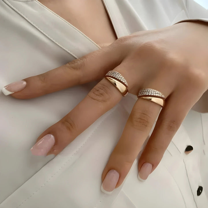 Elegant Golden Ring with Sparkling Stones (1+1 FREE)