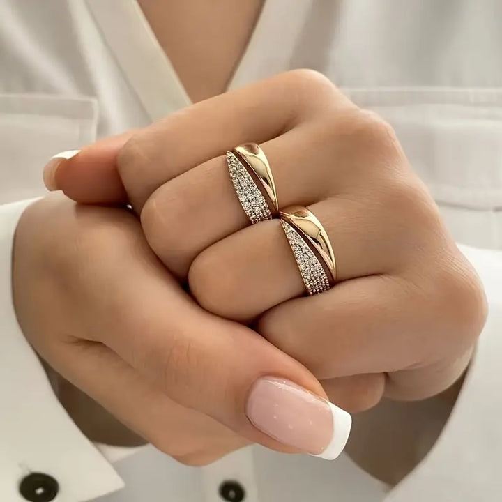 Elegant Golden Ring with Sparkling Stones (1+1 FREE)